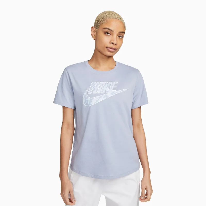 graphic t-shirts for ladies -Women's Nike Sportswear T Shirt And Shorts Outfit